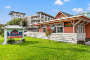 Four C's Retreat - Lavish Home with Private Boardwalk Access to the Beach